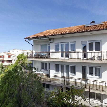 Apartments Karmela Примоштен Экстерьер фото