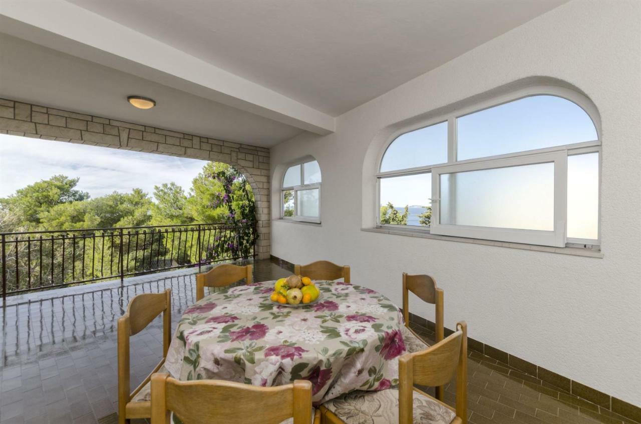 Apartments Karmela Примоштен Экстерьер фото